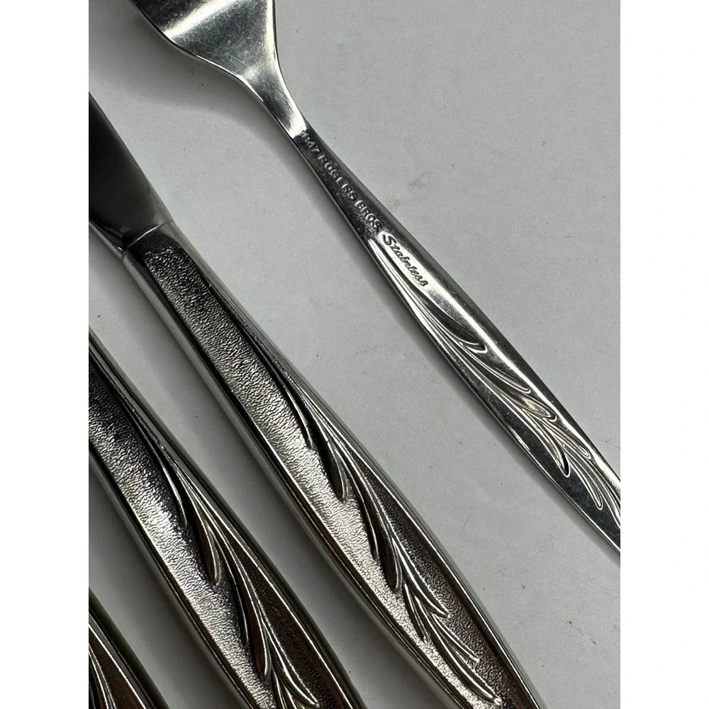 1847 Roger Bros Sea Island Stainless Flatware Silverware 4 pc Fork Knife